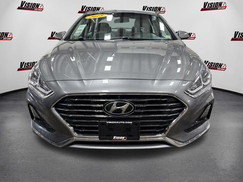 Used 2018 Hyundai Sonata SE FWD image 2