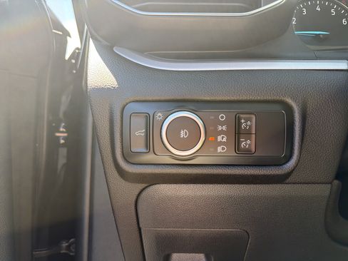 Used 2023 Ford Explorer XLT w/ Equipment Group 202A AWD/4WD image 16