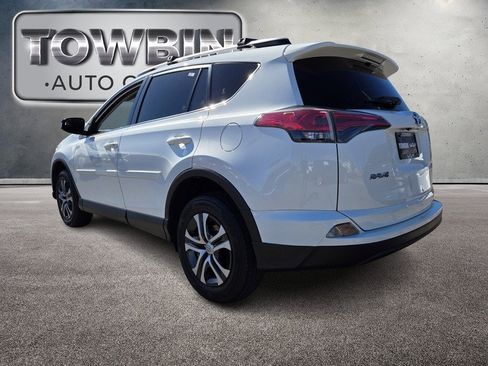Used 2016 Toyota RAV4 LE image 7