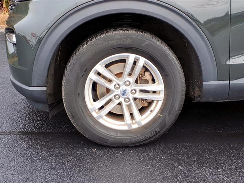 Used 2022 Ford Explorer XLT w/ Equipment Group 202A image 9