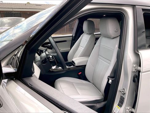 Used 2026 Land Rover Range Rover Evoque S AWD/4WD image 27