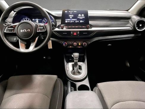 Used 2023 Kia Forte LXS FWD image 7