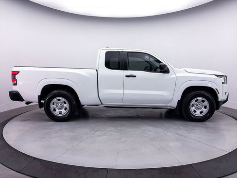 Used 2022 Nissan Frontier S w/ Technology Package RWD image 9
