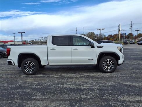 Used 2023 GMC Sierra 1500 AT4 w/ AT4 Premium Package image 8