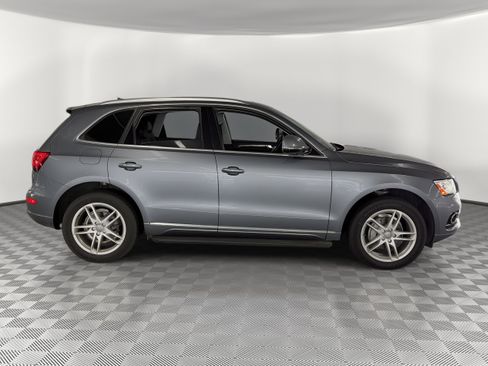 Used 2016 Audi Q5 2.0T Premium Plus w/ Technology Package AWD/4WD image 8