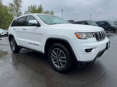 Used 2019 Jeep Grand Cherokee Limited AWD/4WD image 2