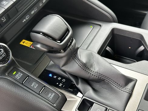 Used 2026 Toyota Land Cruiser image 37