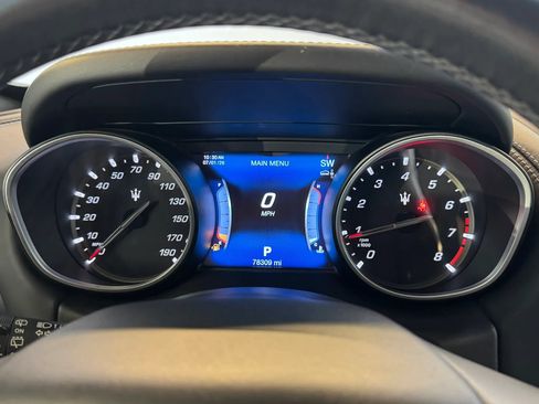 Used 2017 Maserati Levante w/ Sport Package AWD/4WD image 13