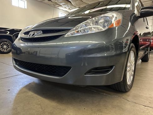 Used 2007 Toyota Sienna LE image 36
