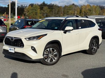 Used 2021 Toyota Highlander XLE