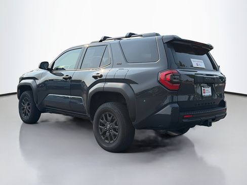Certified 2025 Toyota 4Runner SR5 AWD/4WD image 12