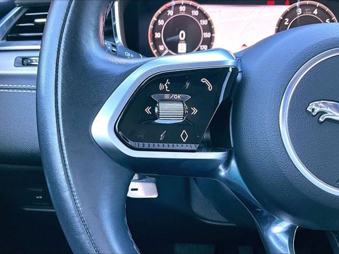 Used 2024 Jaguar F-PACE R-Dynamic S image 23