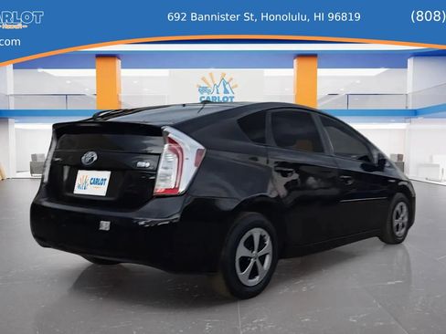 Used 2015 Toyota Prius Three FWD image 15