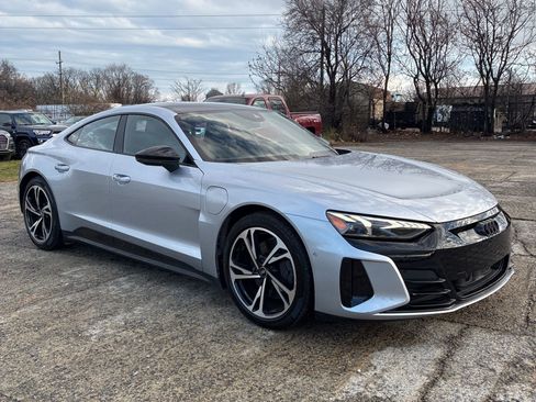 Used 2022 Audi e-tron GT Prestige w/ Prestige Package image 8