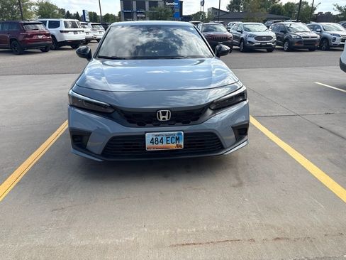 Used 2023 Honda Civic Sport image 9