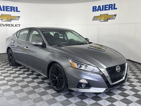 Used 2019 Nissan Altima 2.5 SL FWD image 7