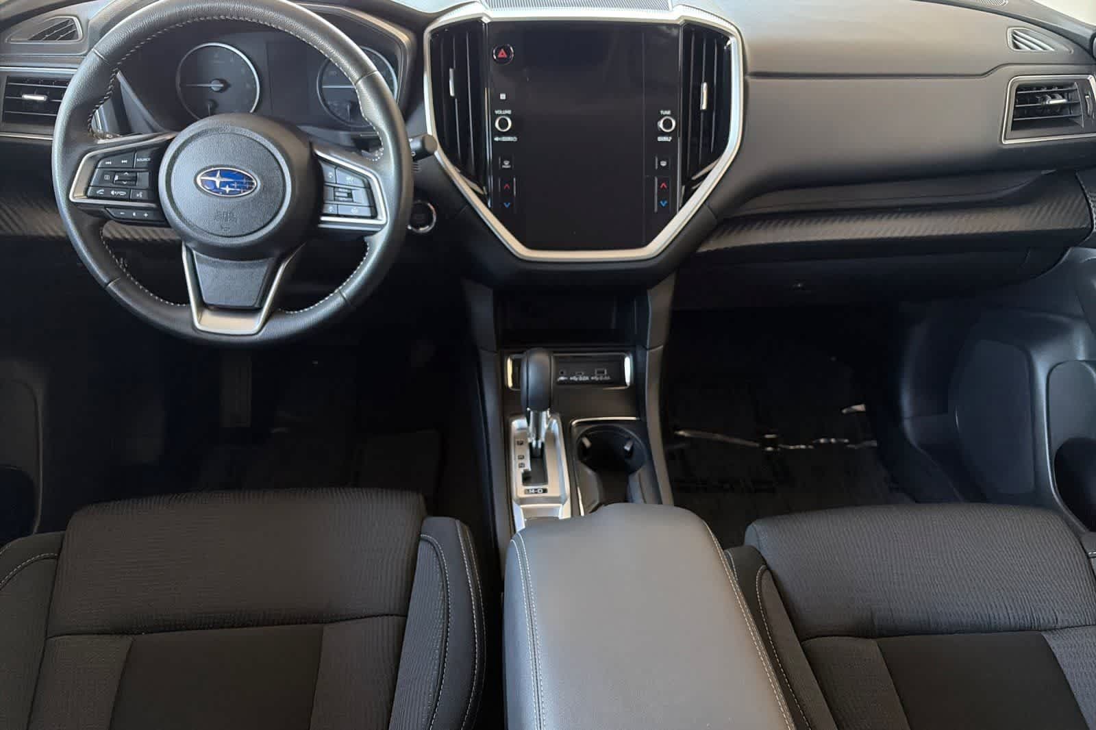 Used 2024 Subaru Ascent Premium w/ Convenience Package AWD/4WD image 3
