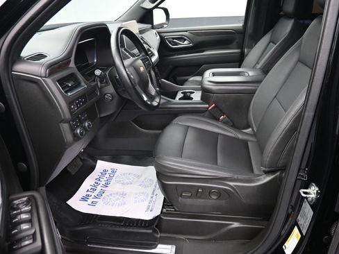 Used 2023 Chevrolet Suburban LT w/ Luxury Package image 10