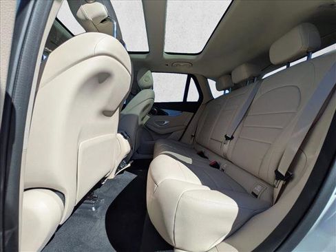 Used 2021 Mercedes-Benz GLC 300 4MATIC image 19