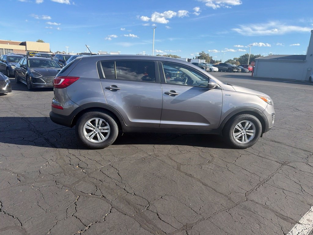 Used 2011 Kia Sportage LX AWD/4WD image 5