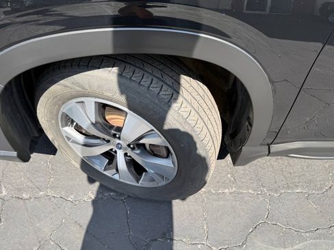 Used 2019 Subaru Ascent Premium w/ Popular Package #2 AWD/4WD image 29