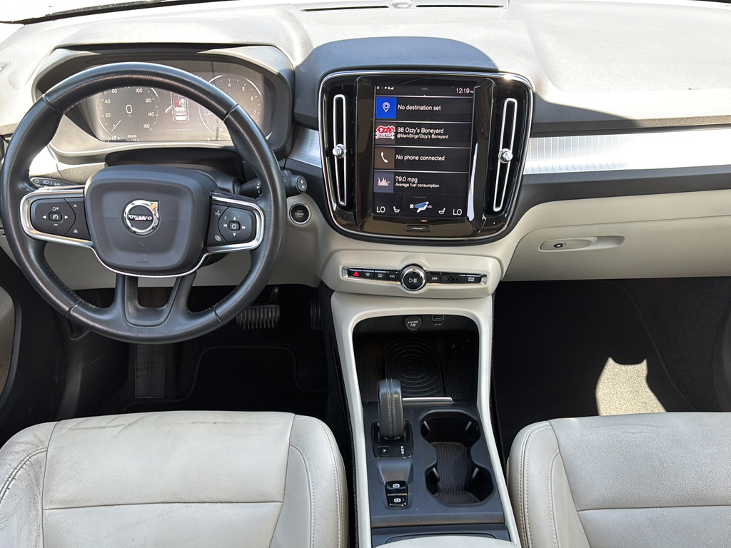 Used 2019 Volvo XC40 T5 Momentum AWD/4WD image 9
