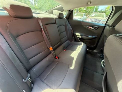 Used 2016 Chevrolet Malibu LT FWD image 12