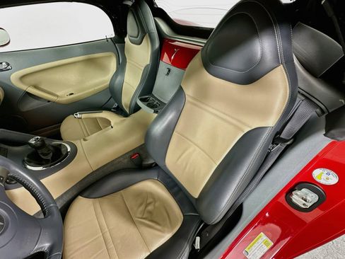 Used 2006 Pontiac Solstice Convertible w/ Premium Package RWD image 30