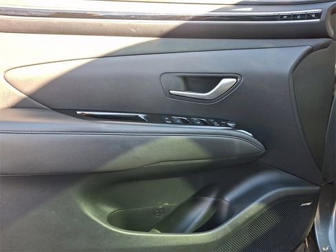 Used 2022 Hyundai Tucson Limited image 12