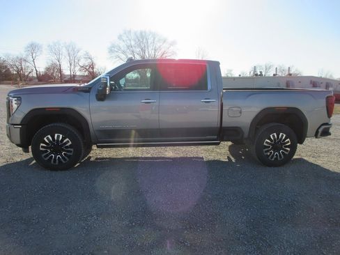 New 2026 GMC Sierra 2500 Denali Ultimate image 10
