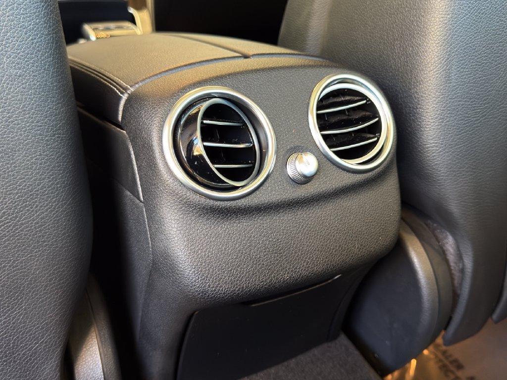 Used 2015 Mercedes-Benz C 300 Sedan image 21