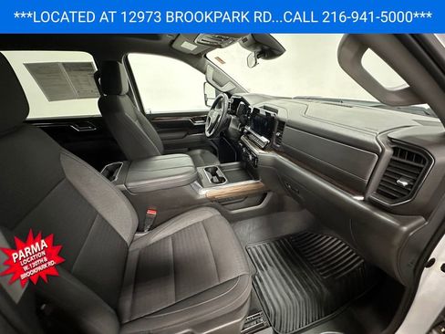 Used 2024 Chevrolet Silverado 2500 LT w/ Convenience Package image 25