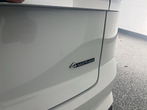 New 2026 Volkswagen Atlas Cross Sport SE AWD/4WD image 6