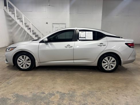 Used 2023 Nissan Sentra S FWD image 4