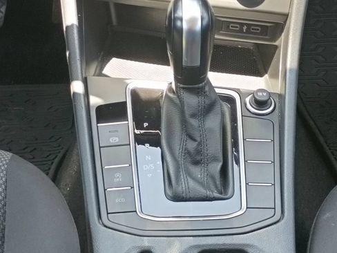 Used 2021 Volkswagen Jetta S w/ Driver Assistance Package FWD image 21
