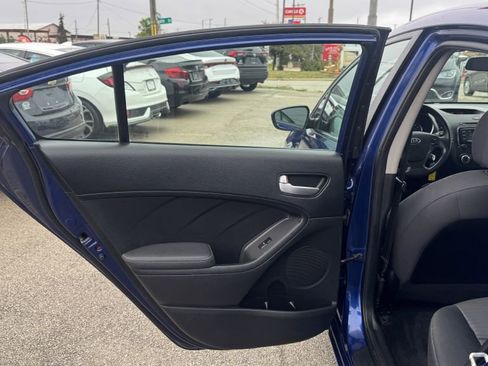 Used 2017 Kia Forte LX w/ LX Popular Package image 17