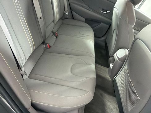 Used 2025 Hyundai Elantra SEL FWD image 20