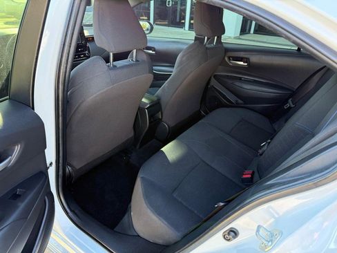 Used 2022 Toyota Corolla SE image 9