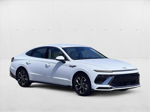 New 2025 Hyundai Sonata SEL image 6