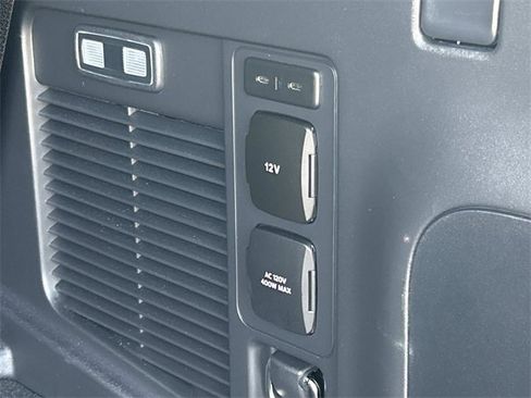 Used 2025 Ford Expedition Platinum w/ Stealth Performance Package image 25