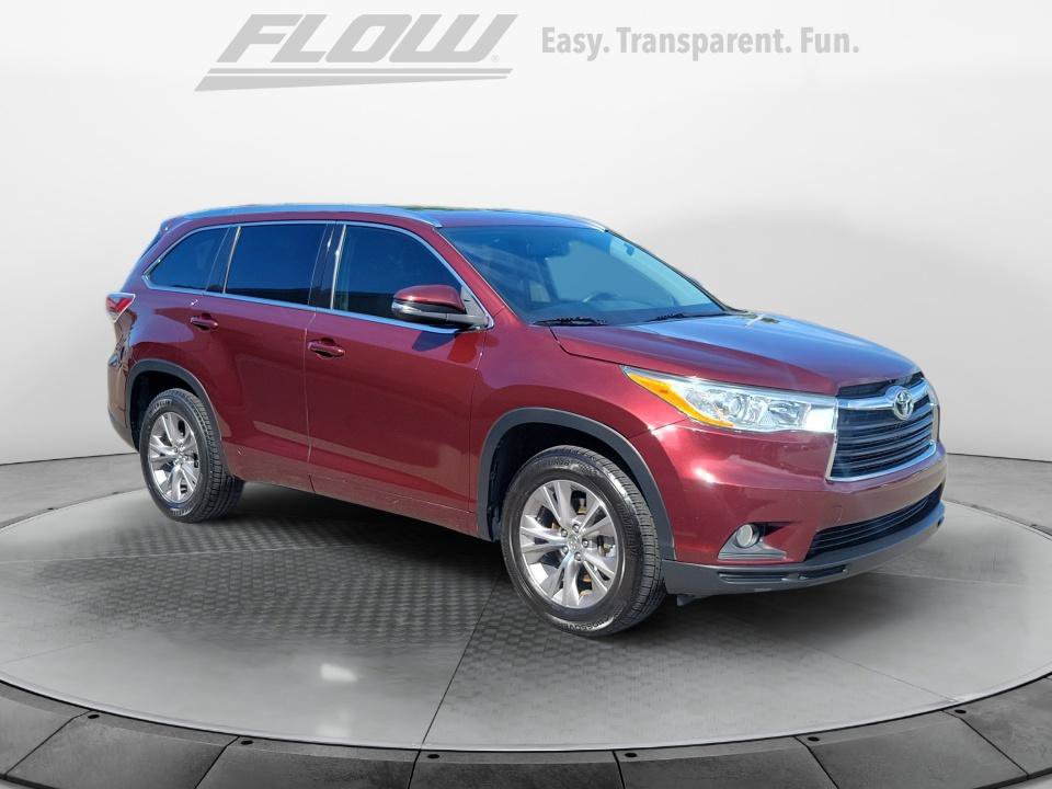 Used 2014 Toyota Highlander XLE FWD image 1