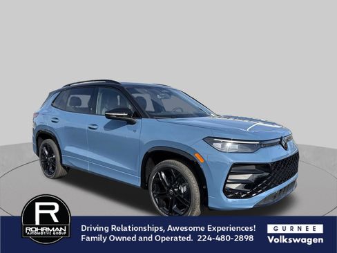 New 2026 Volkswagen Tiguan SE R-Line AWD/4WD image 2