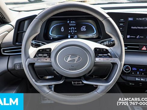 Used 2025 Hyundai Elantra Sport FWD image 31