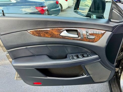 Used 2013 Mercedes-Benz CLS 550 4MATIC image 13