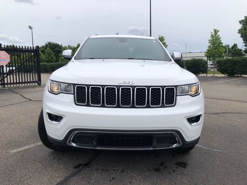Used 2020 Jeep Grand Cherokee Limited AWD/4WD image 2