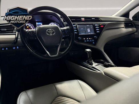 Used 2019 Toyota Camry SE FWD image 23
