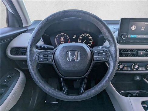Used 2023 Honda HR-V LX image 11