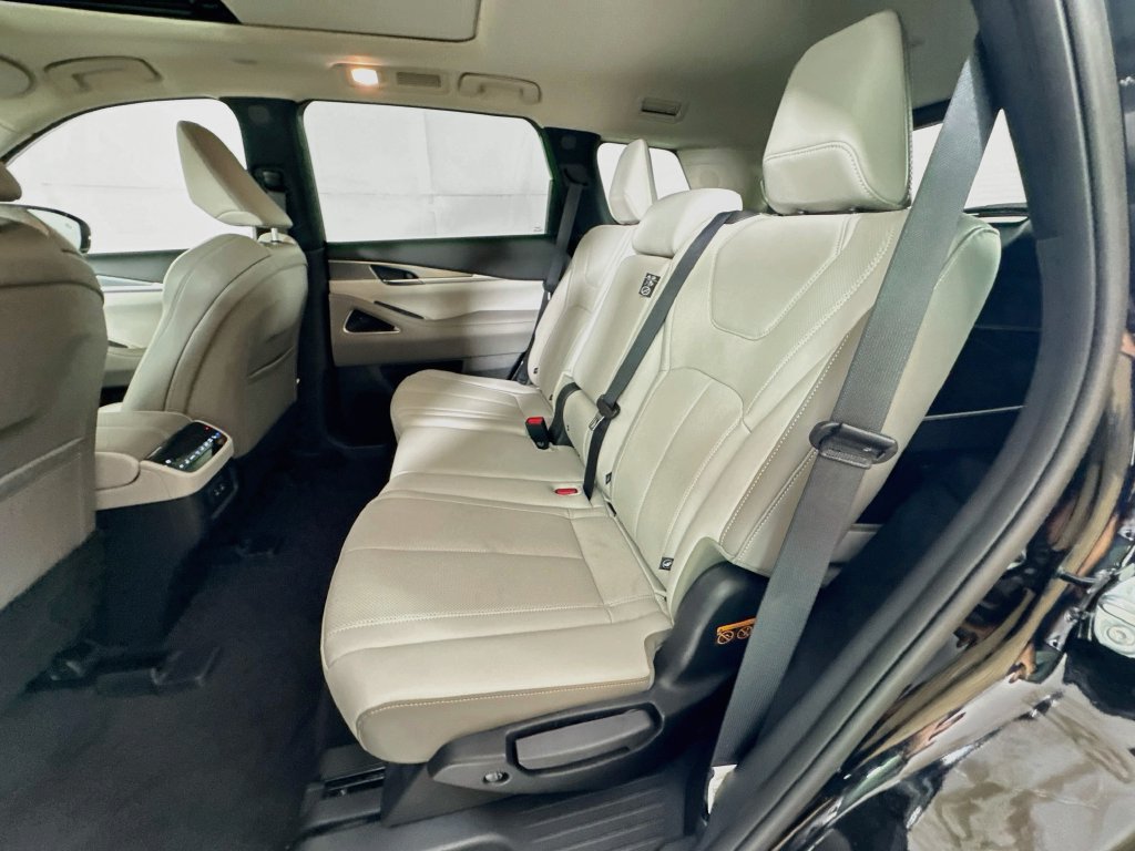 Certified 2027 INFINITI QX60 Luxe w/ Cargo Package FWD image 33