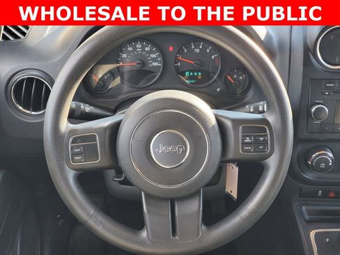 Used 2013 Jeep Patriot Sport w/ Tire & Wheel Group AWD/4WD image 17