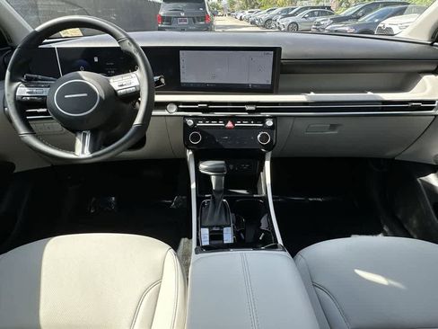 Used 2025 Hyundai Tucson SEL FWD image 24